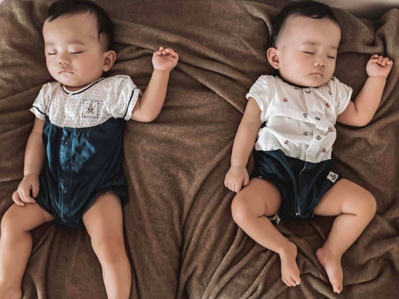 ネントレで安眠する双子