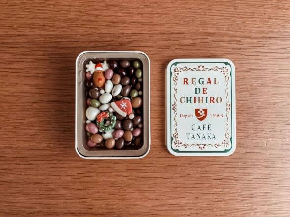 カフェタナカ「レガルドチヒロ」のクリスマス限定ビジュー缶